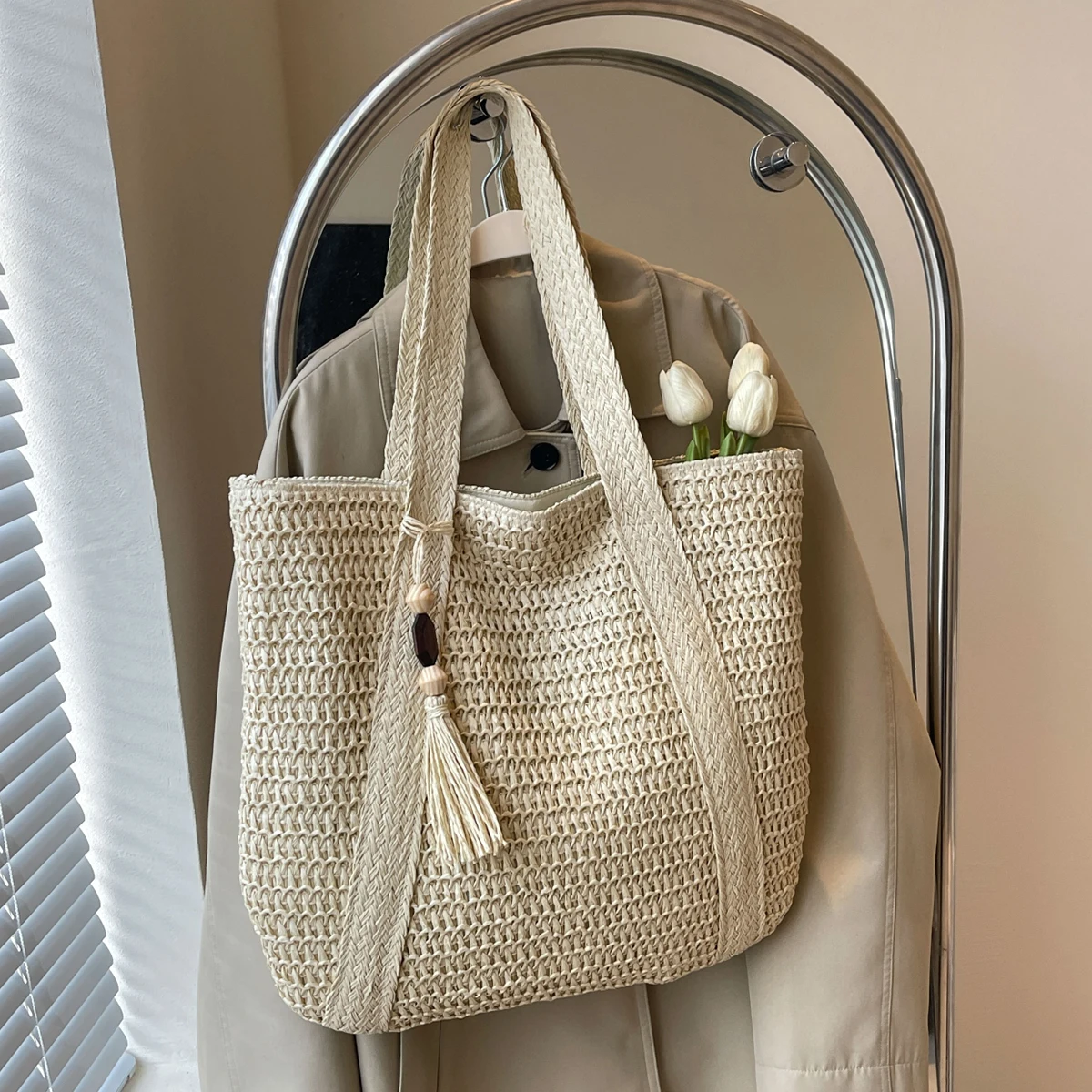 Large-Capacity Woven Straw Bag for Women 2025 New Casual Versatile One-Shoulder Vegetable Basket Bag Seaside Vacation Beach Bag Going Abroad Work Clothing Shopping Shopping Bag