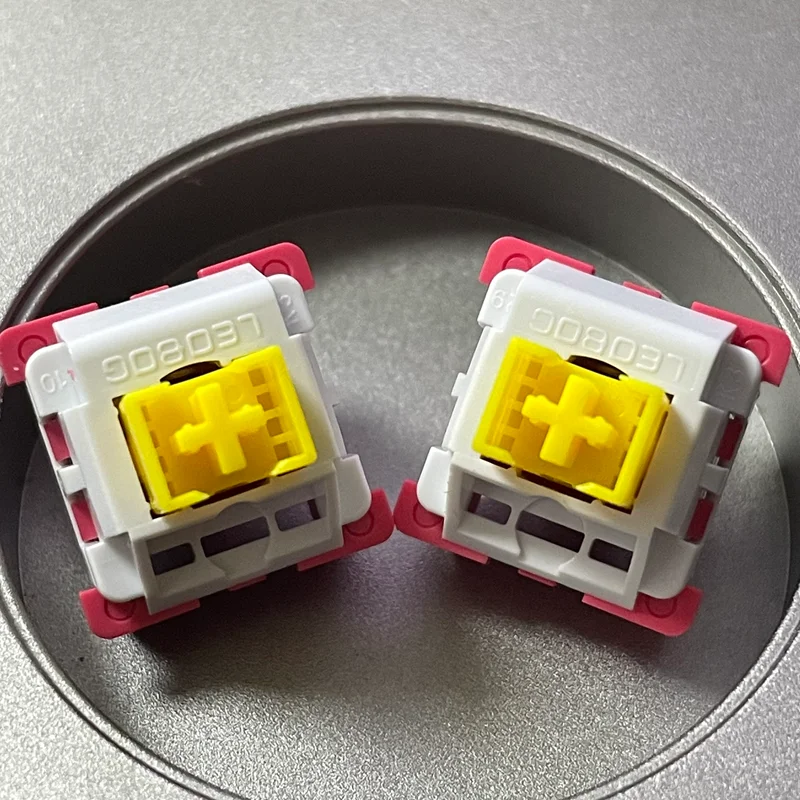 LEOBOG Nimbus V3 키보드 스위치 5핀 리니어 스위치 28g POM 슈퍼 스무스 미세 윤활 커스텀 기계식 키보드 스위치