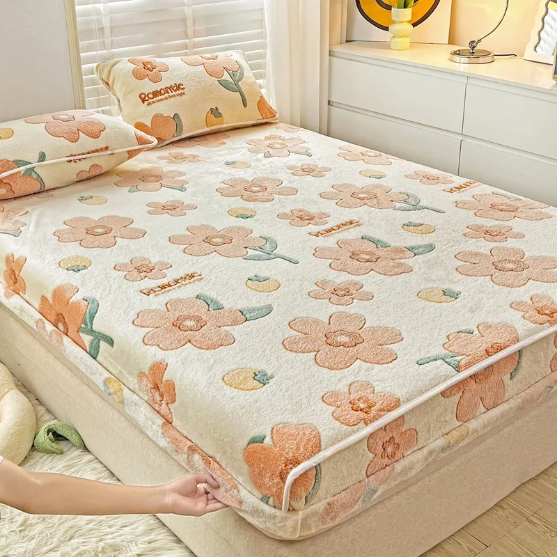 

Winter Thicken Warm Coral Velvet Bed Sheet Sets Cartoon Double Bedspread Non-slip Mattress Cover Fitted Sheet with 2 Pillowcases