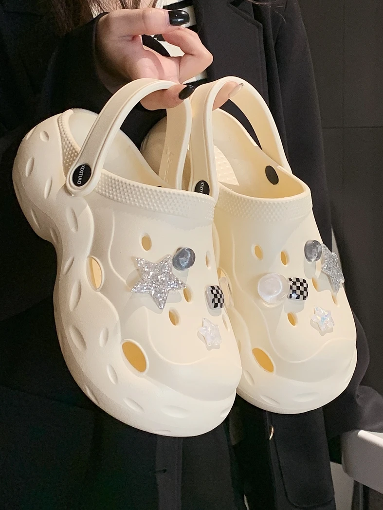 Women Garden Shoes Outdoor Beach Sandals Star Hole Shoes For Women's Slippers Summer EVA Thick Soled Sandals Cover Toe Slippers