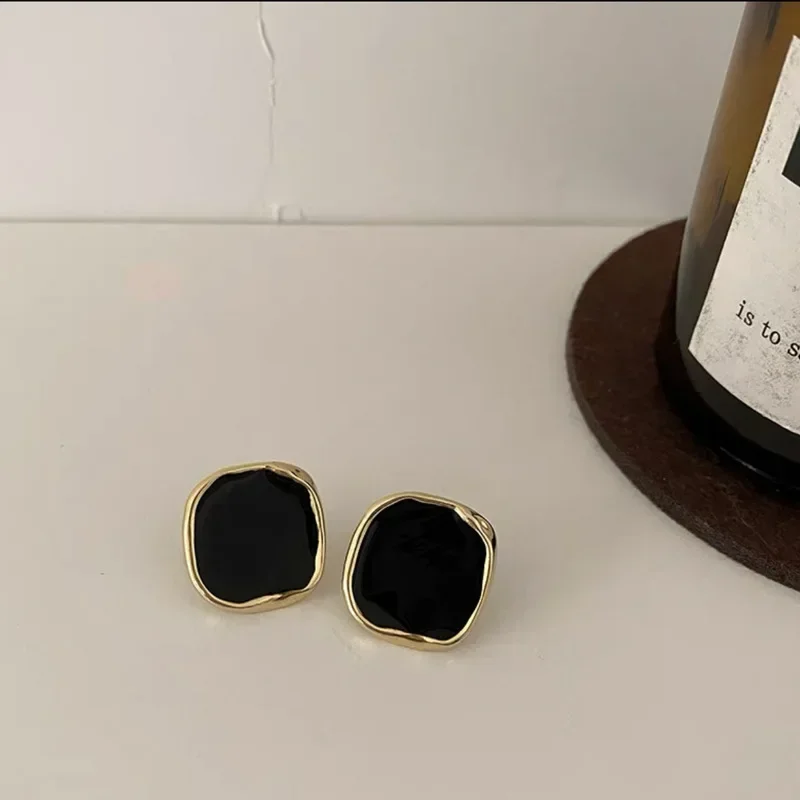 2023 Vintage Irregular Square Earrings Or Women Trendy French Design Jewelry Accessories Gift Box