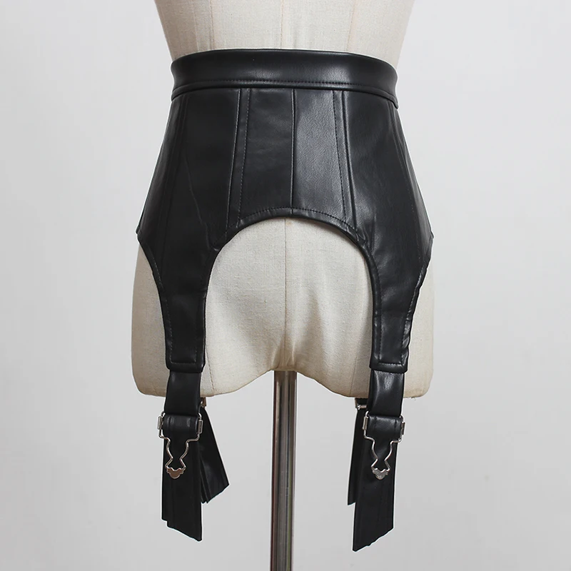 [EAM]  Black Zipper Metal Buckle Pu Leather Belt Personality Women New Fashion Tide All-match Spring Autumn 2026 1DD1938