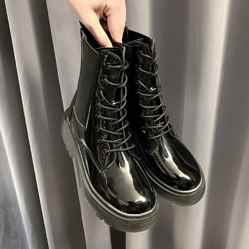Boots Children 2023 Autumn and Winter New Fashion Net Red Lace Up Casual Round Head College Style Black Fashion Boots Women