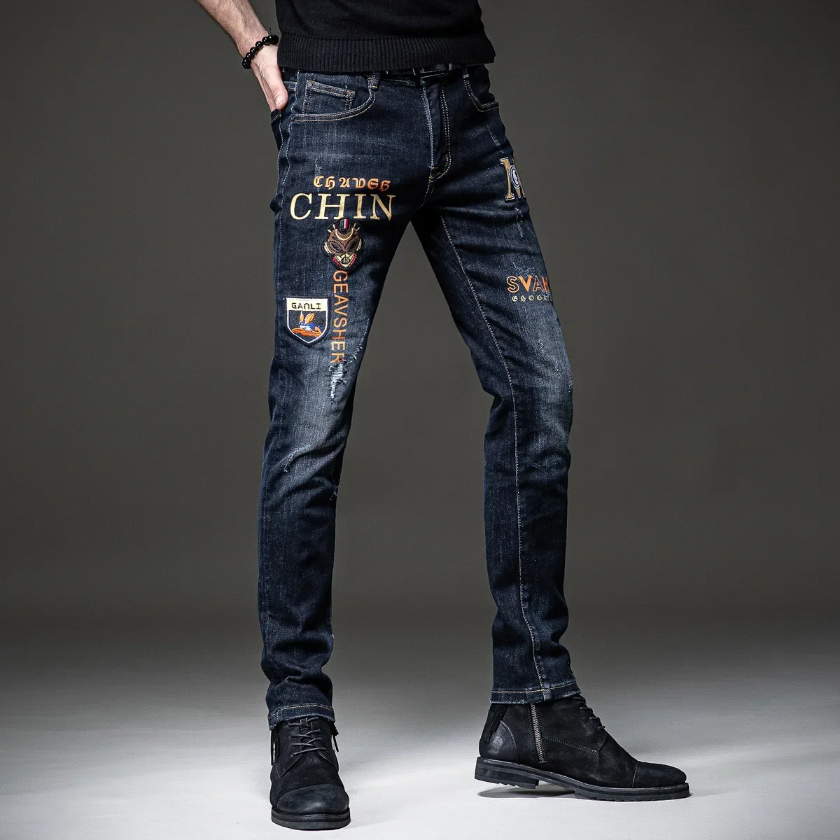 High-end 2024 Fashion brand embroidered hole men's pencil jeans Slim-fit small-foot casual pants Men's stretch teenager trousers 4
