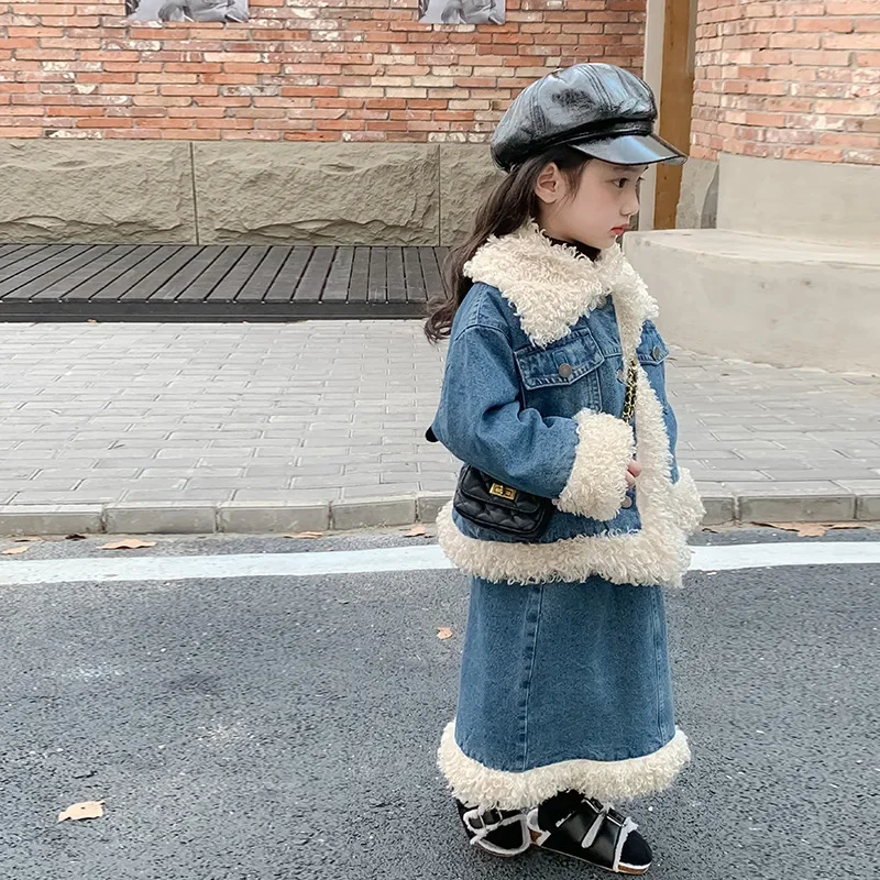 

2023 Winter Girls' Plushed Denim Lamb Hair Set Children's Baby Thickened Warm Denim Coat Long Dress Kids Clothes Girls