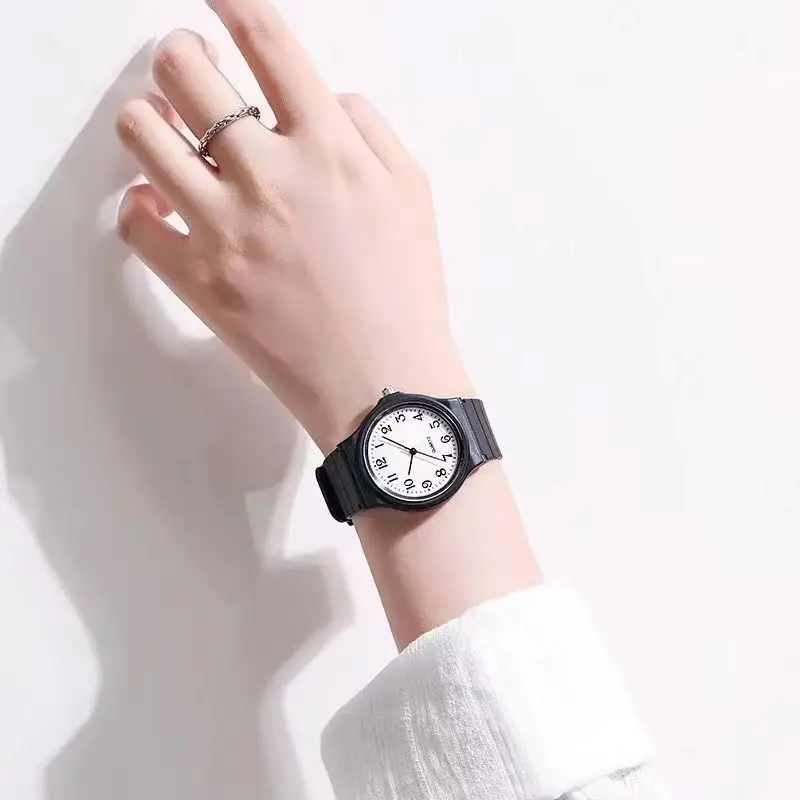 YIKAZE Exam Watch Silicone Strap Simple Women Watch Student Ladies Quartz Wristwatch Waterproof Round Small Dial for Women 5