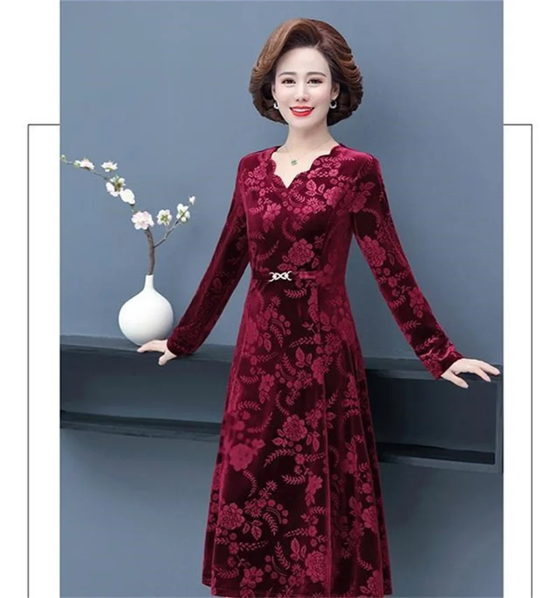 Middle-Aged And Elderly Female Autumn High Pressure Flower V-Neck Dress Temperament Long Sleeve Long Mother Dress Female Elegant