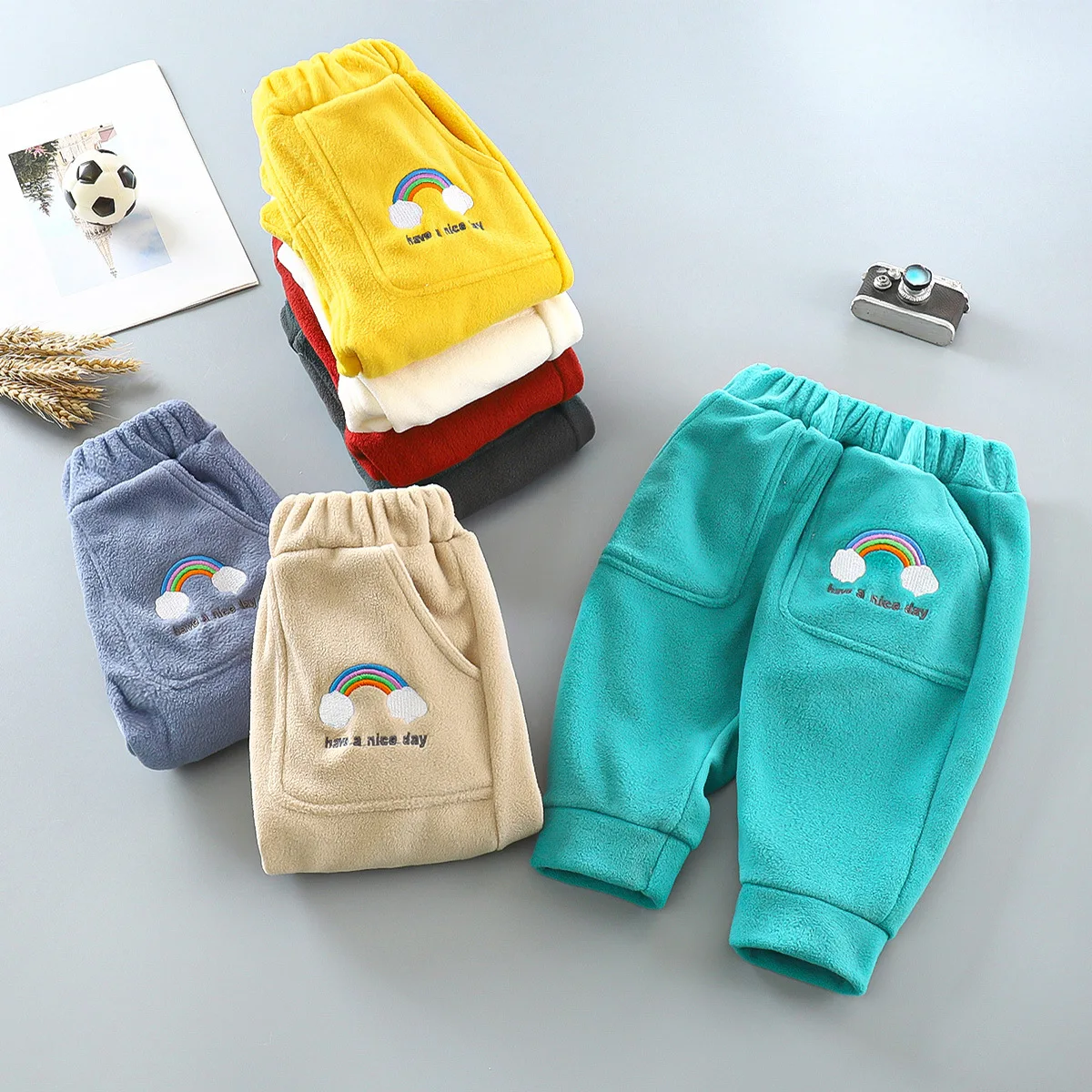 

2023 Autumn Winter Kids Pants Baby Boys Girls Fleece Capris Infant Toddler Fashion Sweatpants Children Cartoon Casual Harem Pant