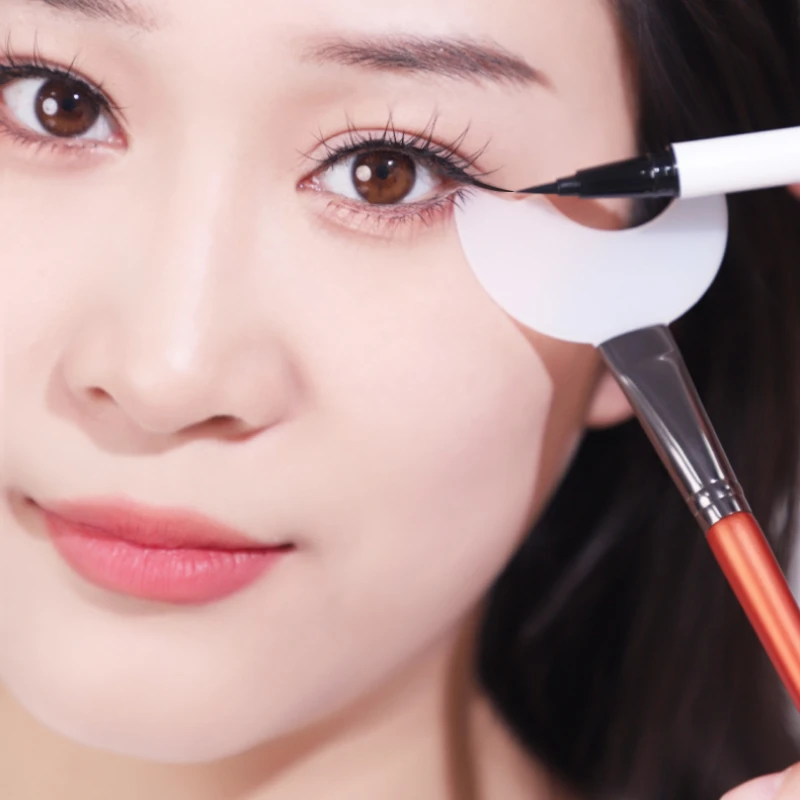 

R118 eye black baffle novice auxiliary beauty tool silicone eyelash card eyeliner silkworm sleeper baffle