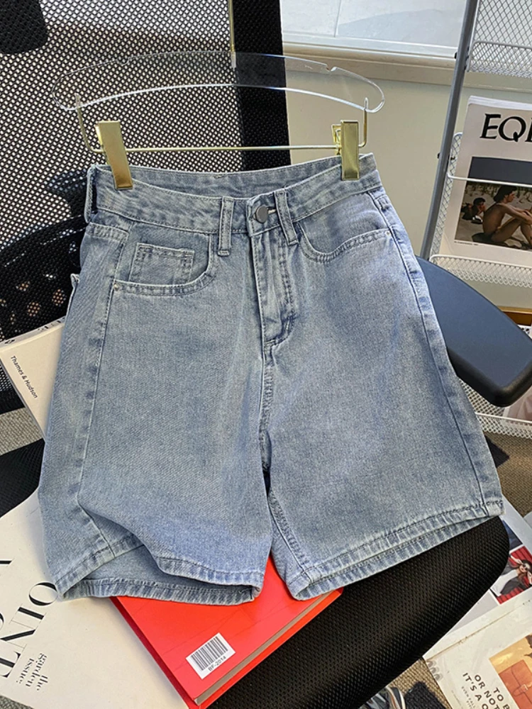 

FTLZZ New Summer Women Vintage Casual High Waist Denim Shorts Female Fashion Buttons Pockets Solid Color Wide Leg Shorts