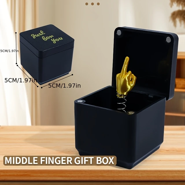 Christmas Interesting Prank Gift Middle Finger in Box Christmas Box Funny Creative Gifts Office Desk Decoration Home Decoration 2