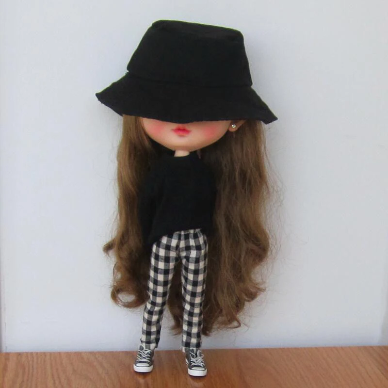 Nuovo Arrivo Blythe Doll T-Shirt A Maniche Lunghe Nera Pantaloni Scozzesi Set Per Barbie Blyth Dolls Vestiti Licca Pullip Accessori