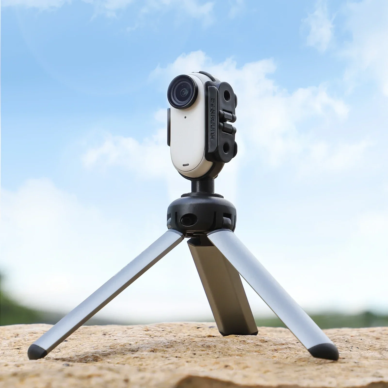 Action Camera Expansion Mount for Insta360 GO 3 Rabbit Cage Frame Mount Protective Shell 1/4 Adapter Protective Accessories