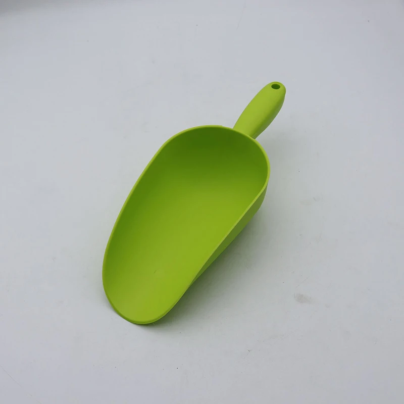1 PC Garden Shovel Spoon Thick Plastic Shovel to Remove Fallen Leaves And Soil Multiple Uses Hand Tool