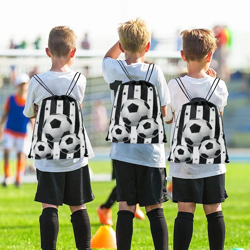 10 Stücke Fußball Party Gefälligkeiten Kordelzug Taschen Fußball Geschenk Goodie Bag Kinder Sport Thema Geburtstag Party Dekoration Lieferungen – Detail 1