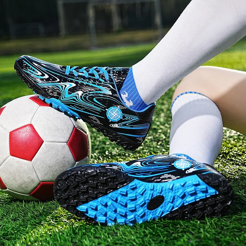 Futsal Professional Unisex Soccer Shoes Grass Training Sport Ultralight Non-Slip Men Outdoor FG/TF Football Boots