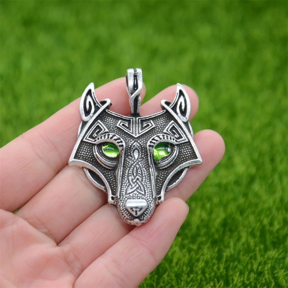 Norse Wolf Necklace 2025