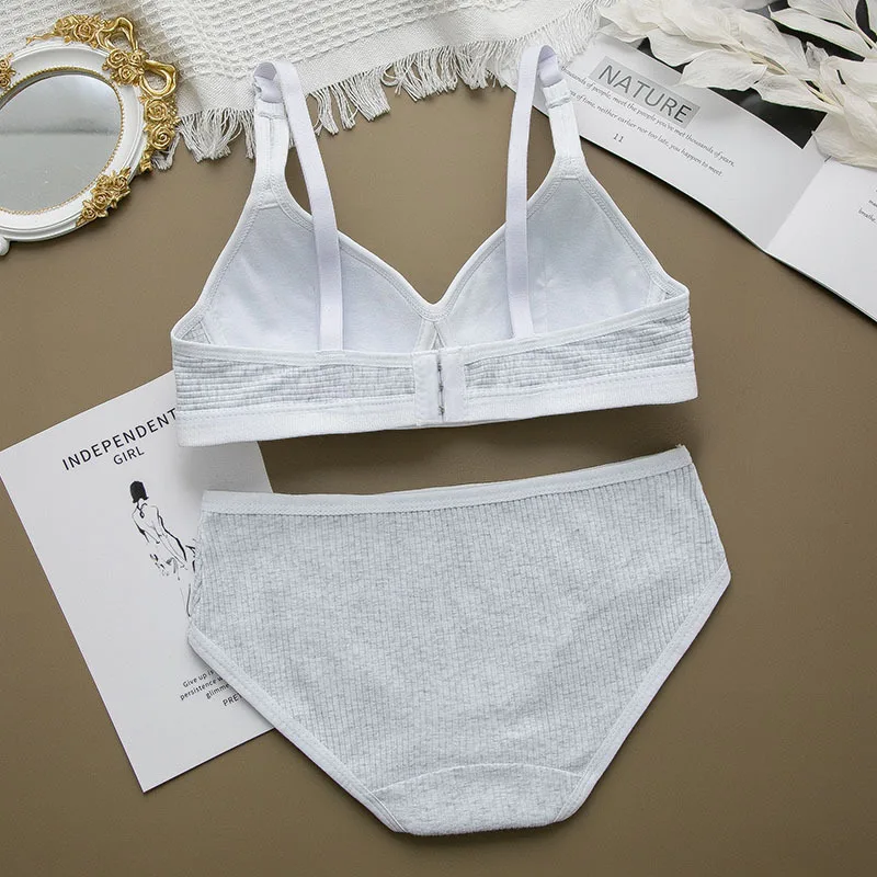 Thin Foam Underwear Lace Decorated Student Girl Bras Solid Wireless Comfortable Bra For Teenager Girls Underwear Set