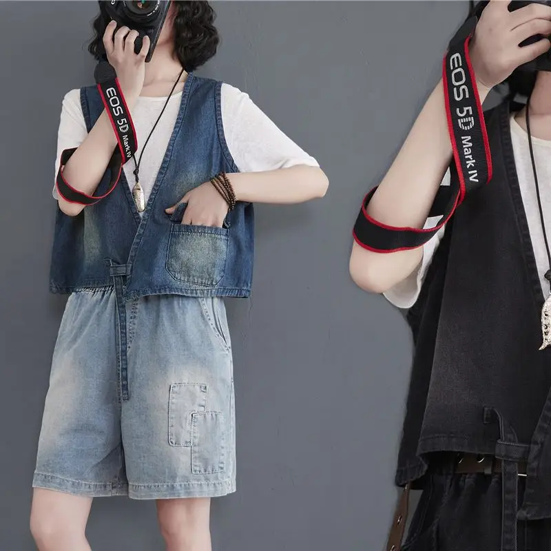 Short Denim Vest Women's Loose Korean BF Summer Versatile Sleeveless jacket V-neck Cardigan Fashion