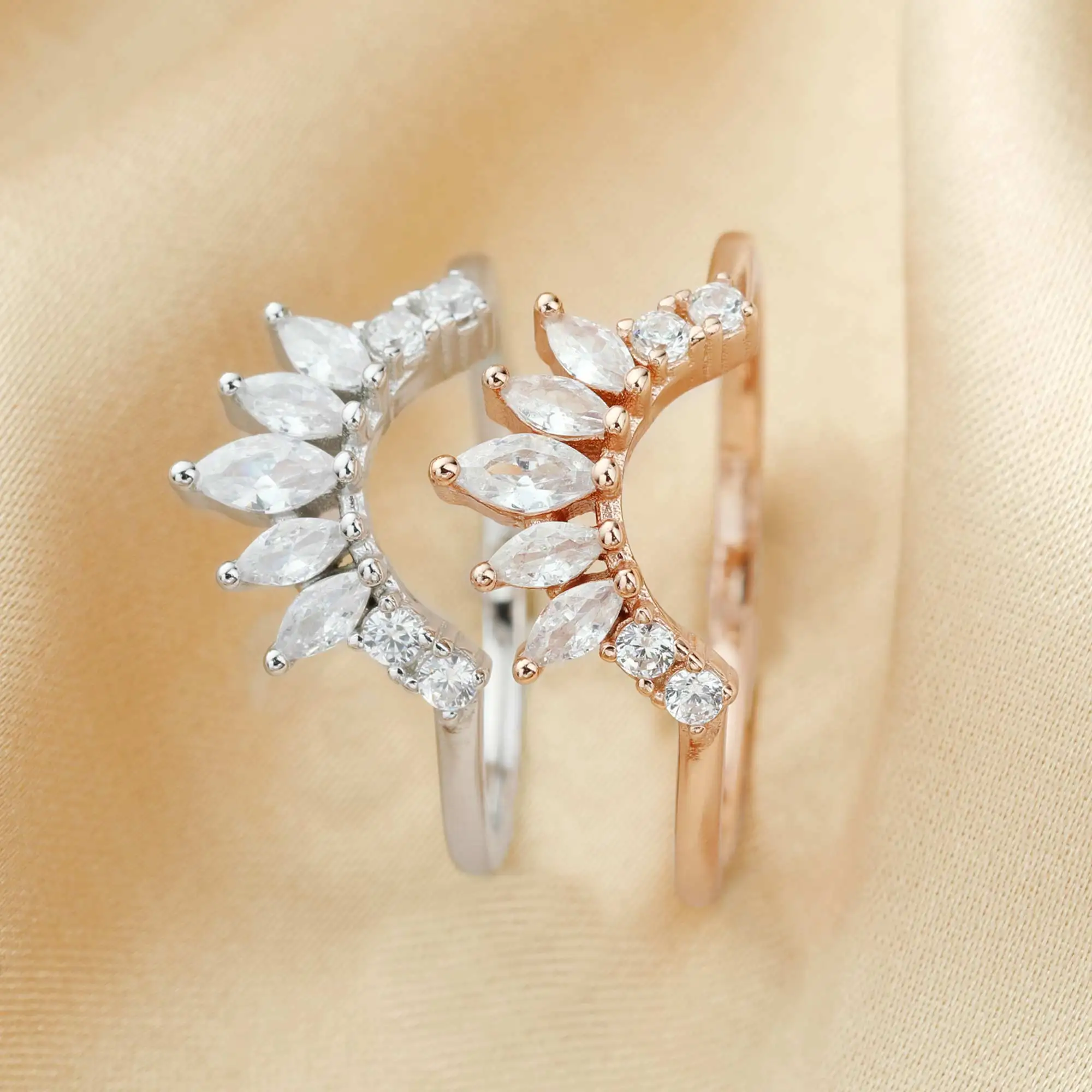 Art deco shop ring enhancer