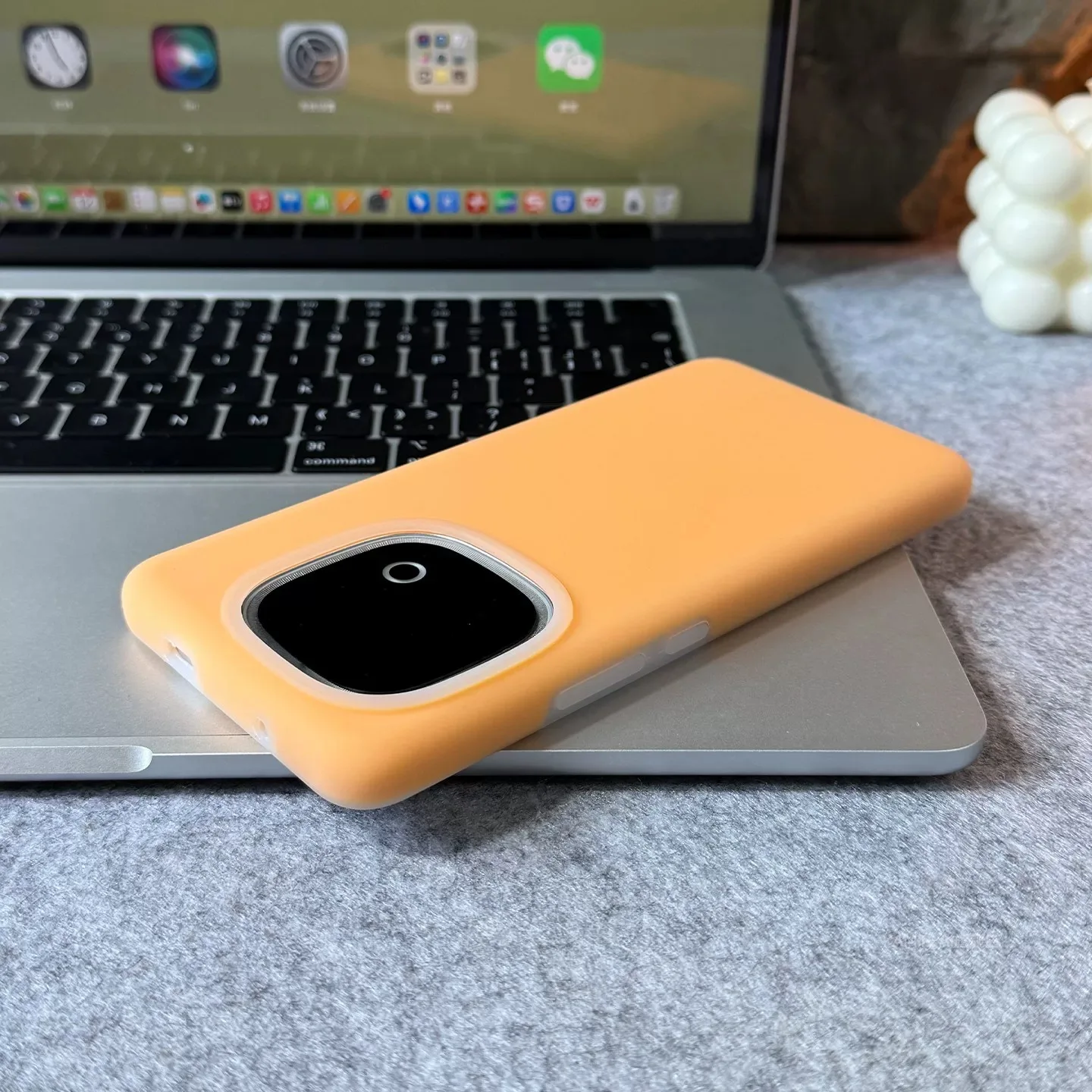 Enhanced Soft Drop-Proof Liquid Silicone Anti-Fingerprint Phone Case with Shockproof Bumper