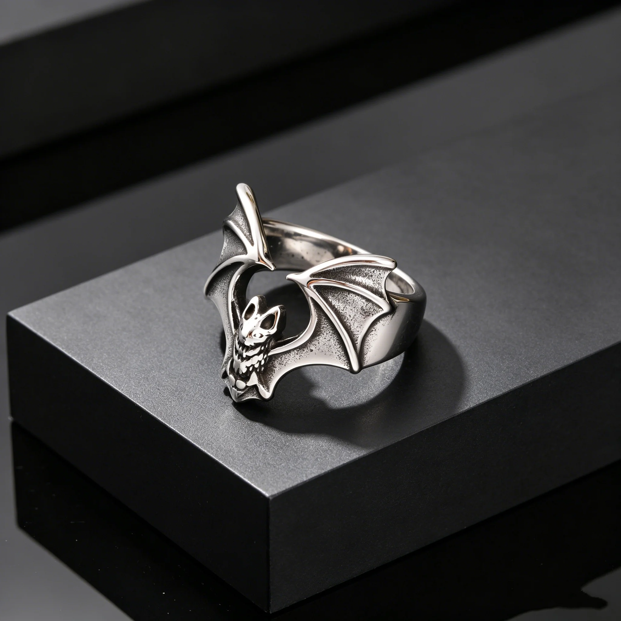 Fashion Gothic Bat Ring for Men, Non-fading Stainless Steel Creative Animal Rings, Punk Unique Design Finger Jewelry Size 8-11