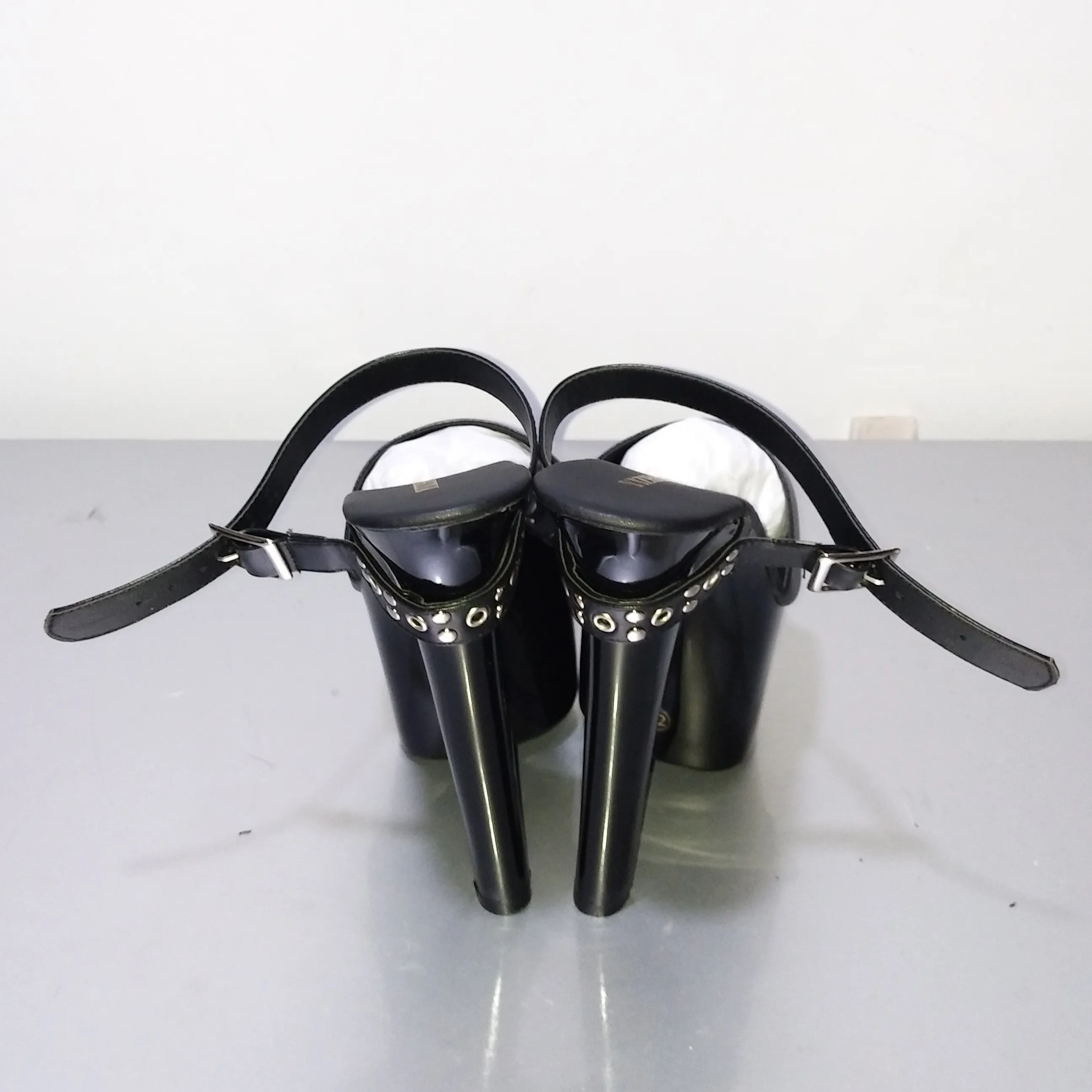 17 cm high-heeled sandals, stylish women embellished with sexy shoes, glamorous rivet embellished black dance shoes