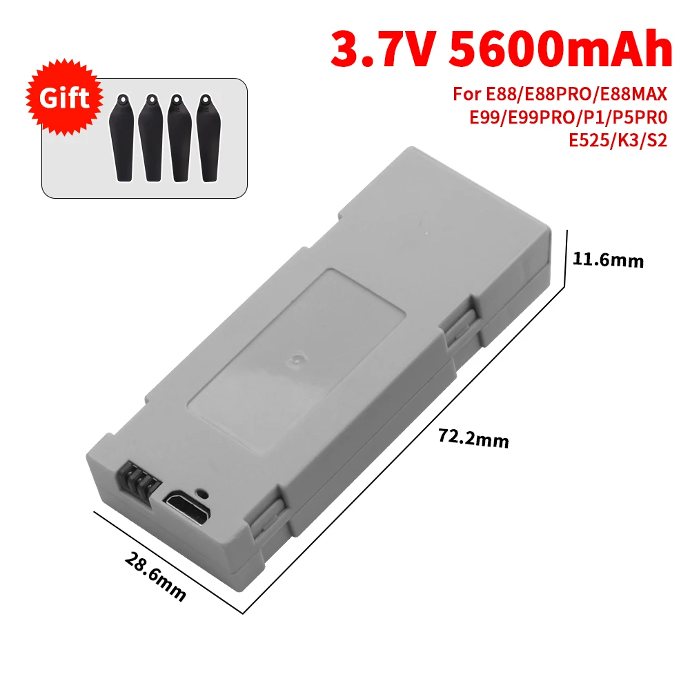 Main tenant une batterie drone rechargeable, montrant sa taille compacte. Achetez des Batteries Drone Rechargeables en Lot - Économisez sur Votre Vol.