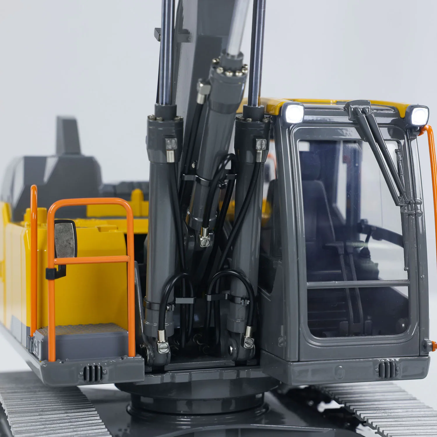1:14 3 Arms EC160E RC Hydraulic Excavator Radio Control Diggers Standard Version Light System  Finished Trucks Construction Toys 5