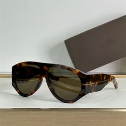 Oversized Women's Luxury Fashion Gradient Sunglasses with Big Retro Frame (Leoprad brown)