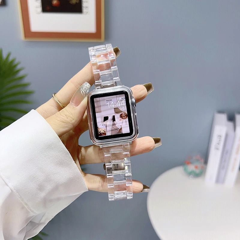 Enhanced Transparent Link Bracelet with Tool