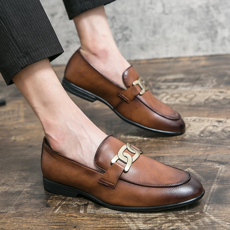 Italian Fashion Leather Shoes Moccasins Men Casual Man Shoe Business Male Formal Pointed Fashion Wedding Black Skin leather shoes