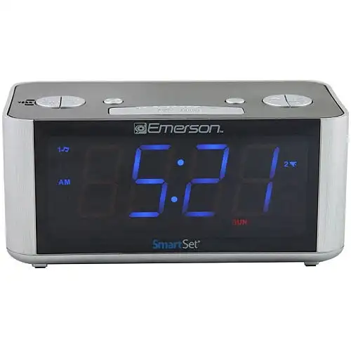 

SmartSet Radio Alarm Clock LED CKS1708