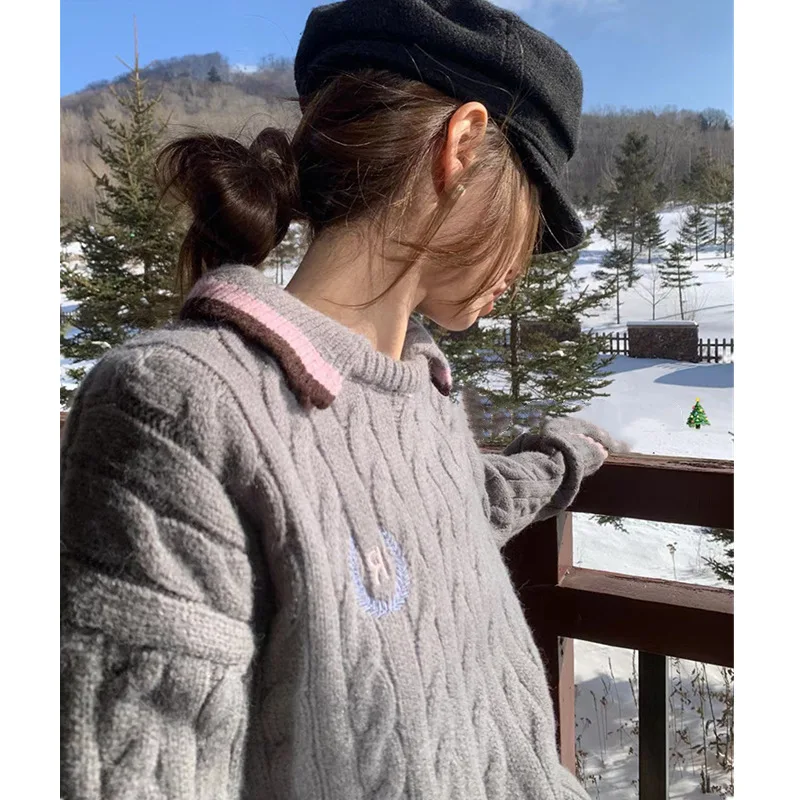 

2022 Autumn Women's Fake Two Lapel Twist Sweater New Loose Thick
