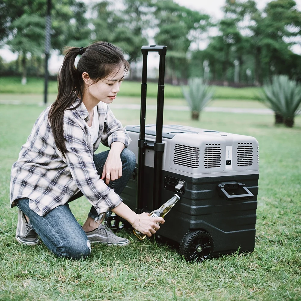 ECX30 Small 12v DC Compressor 30L Portable Camper Refrigerator APP Control  Solar Powered With Wheels And Pull Handle Car Fridges