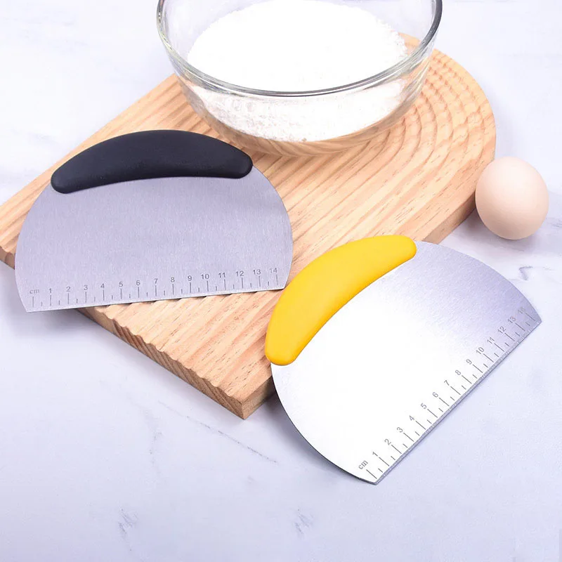 Multi-purpose Stainless Steel Scraper Chopper Dough Scraper Pizza Dough Cutter Kitchen Tools