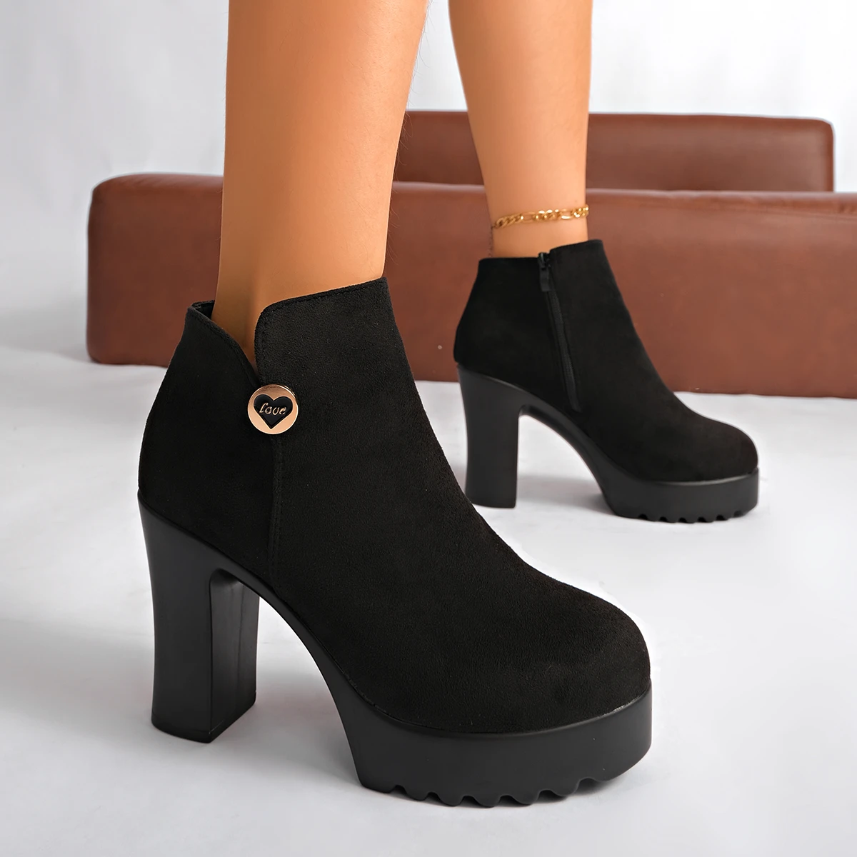 Fashionable New Round Toe Suede Comfortable High Heels Anti Slip Short Boots Sexy Elegant Winter Casual Riding Boots for Women