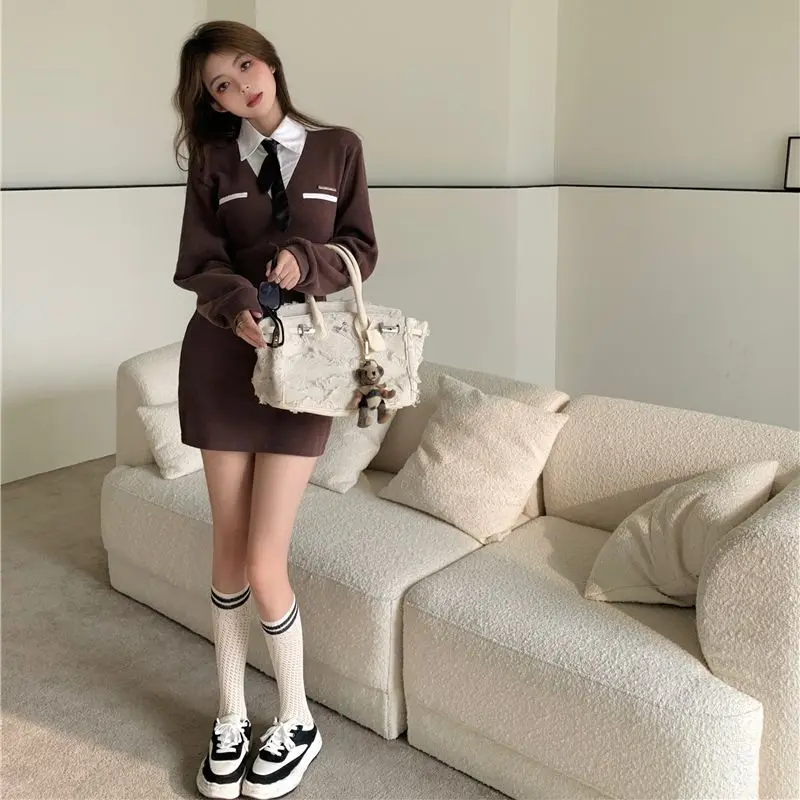 

2023 New Autumn Women's Dress Sweet And Spicy Academic Style Fake Two Pieces Show A Thin Waist Free Shipping