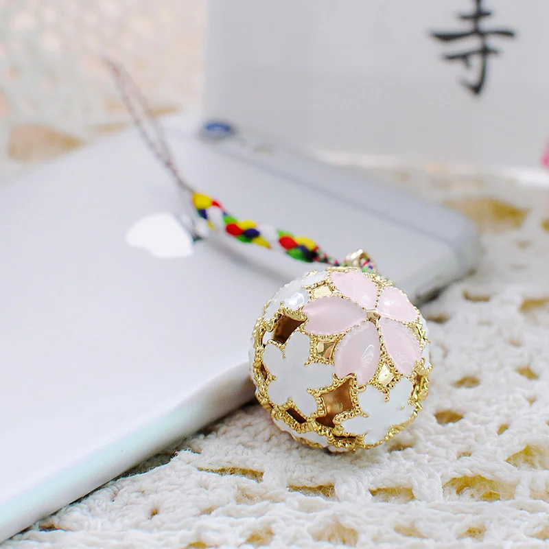 SHARKBANG 1pc Cute Metal Cherry Blossoms Keychain Notebook/Phone/Bag Decorate Pendant Blessing Bell Korean Girls Gift Stationery