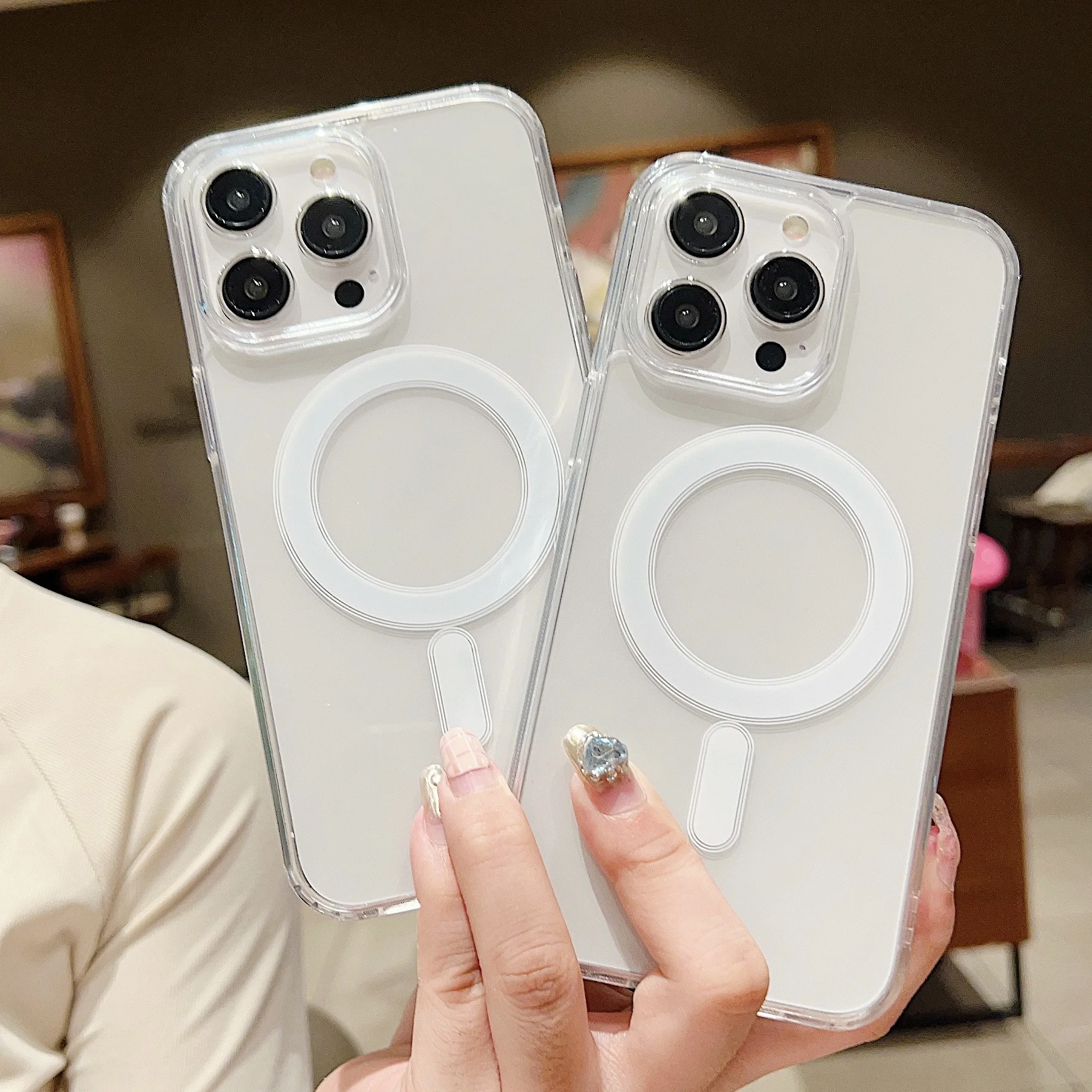 Transparent Wireless Charging Phone Case for iPhone 15 14 13 12 Pro Max TPU Magnetic Suction Cell Shockproof Cover