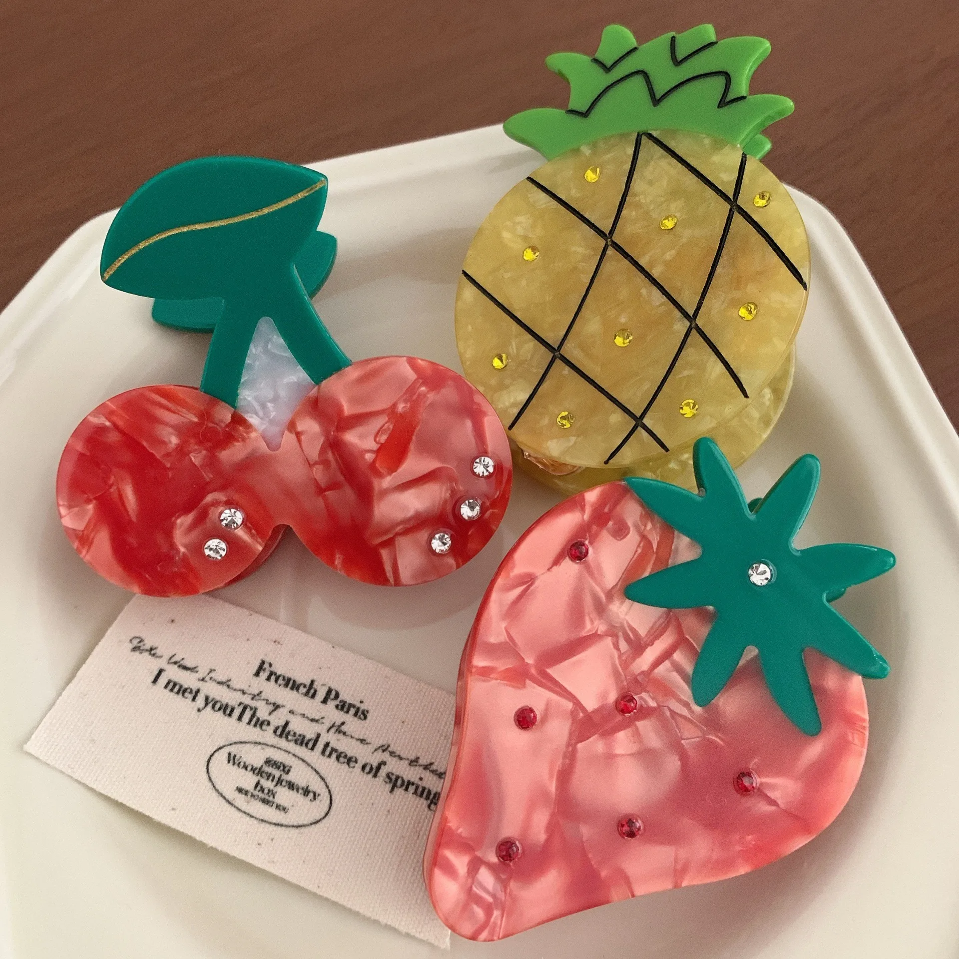 

New Fun Fruit Series Hair Claw Acetate Spliced Cherry Strawberry Hair Clips Summer Headwear Crab Clip Hair Accessories