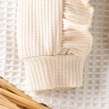 2PCS Autumn New Style 0-1 Year Old Girl Baby Sweet And Cute Solid Color Flying Sleeve Waffle Long-Sleeved Jumpsuit + Hair Band 4