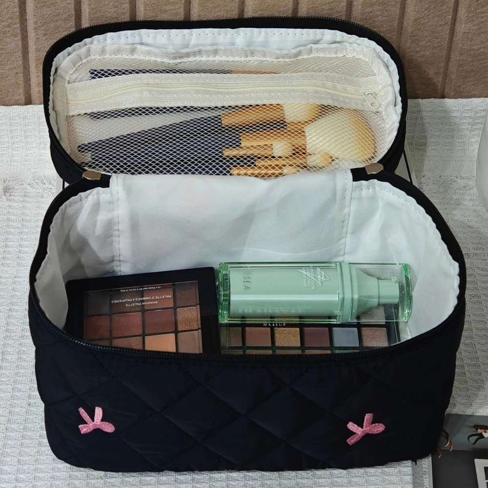 Black Portable Makeup Bag Large Capacity Pink Bow Quilting Cosmetic Pouch Handbag Ladies Travel Toiletry Storage Bag Women 2026