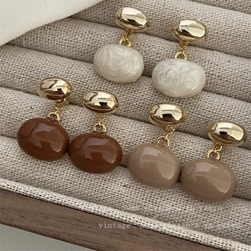 

Осень/Зима 2023, серьги-капли желтого цвета, французские Винтажные серьги премиум-класса с молочным чаем, украшения для женщин