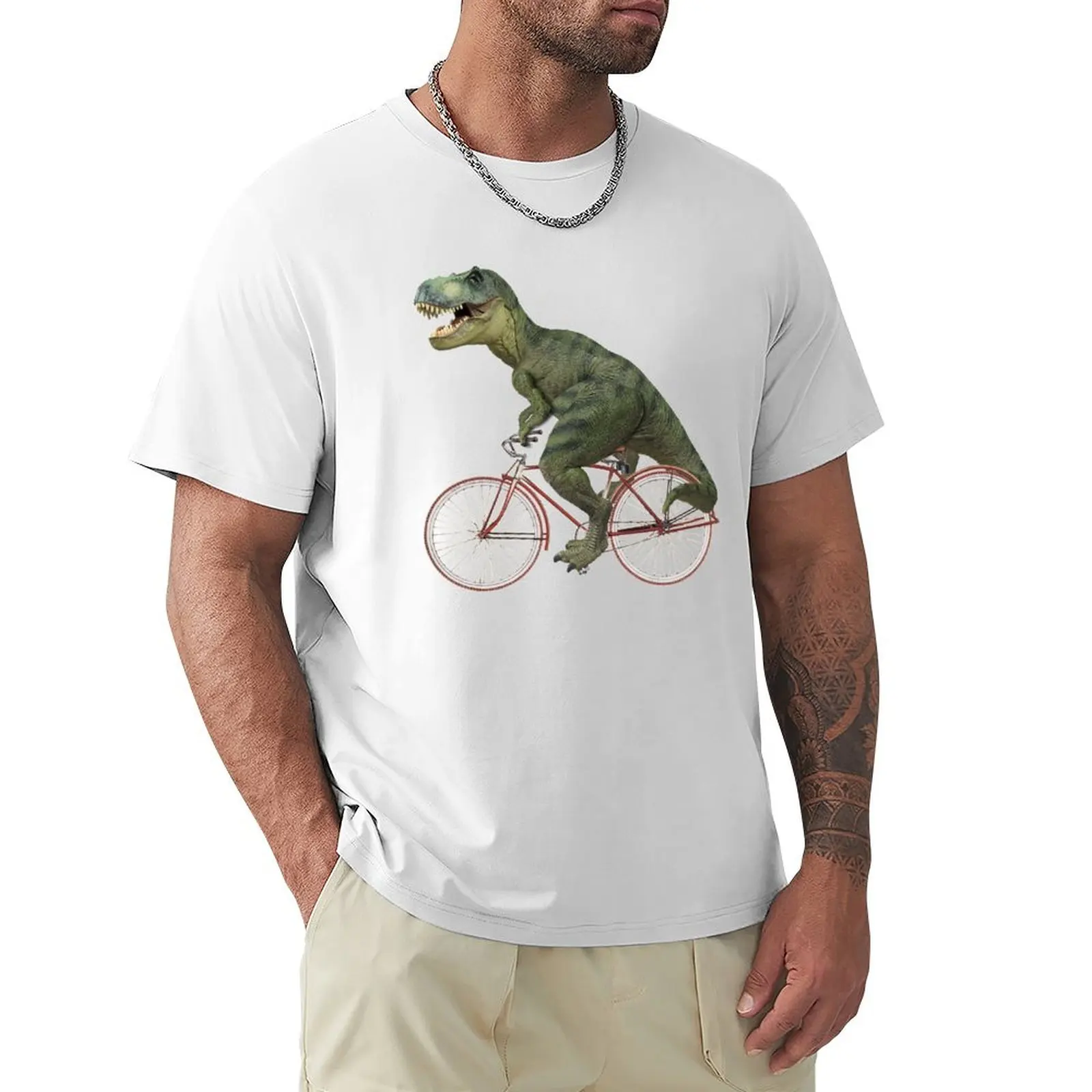 Tyrannosaurus Rex T Rex Riding An Old Vintage Bicycle T-Shirt Abbigliamento Estetico Camicetta Plain T-Shirt Uomo