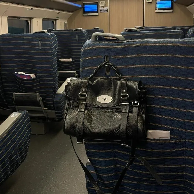 JIAERDI Retro Black Lock Shoulder Bag Women Leather Square Large Capacity Handbag Ladies Premium Commute Versatile Crossbody Bag