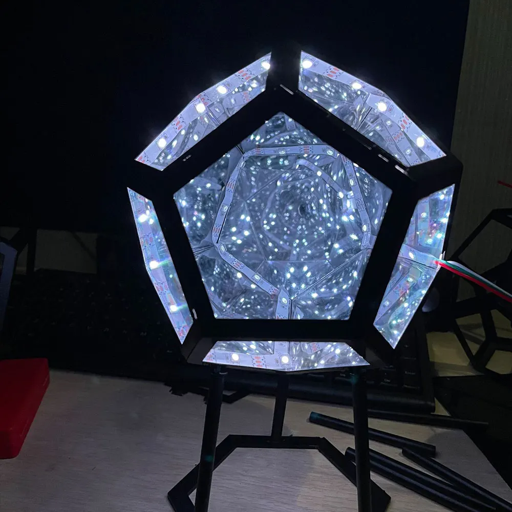 פנטזיה גיאומטריה שטח LED אמנות מנורת אינפיניטי Dodecaedron צבע אמנות אור USB טעינת חג המולד מתנות קישוטי לילה אור
