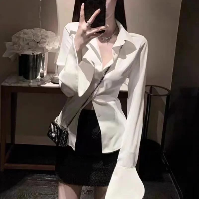 

Autumn Women Sexy Solid Color Slim Chiffon Shirt Turn-down Collar Flare Sleeve Tunic Bandage Design Vintage Female Blouses 30390