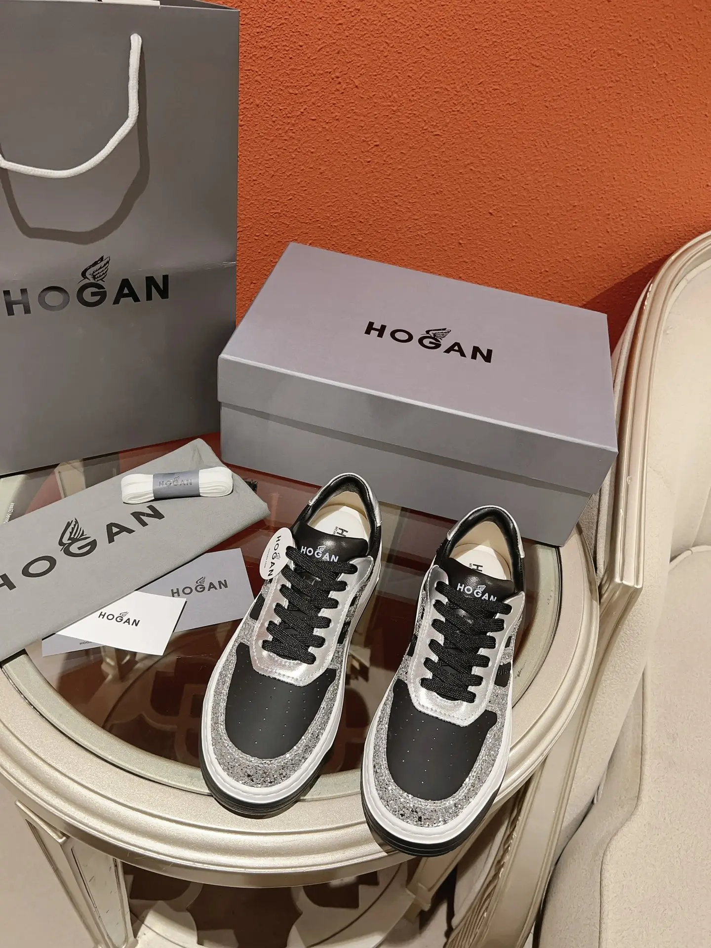 HOGAN 送料無料 VIP価格 ペレのスニーカーH630 Hogan/ホーガン｜H630 レザー スニーカー