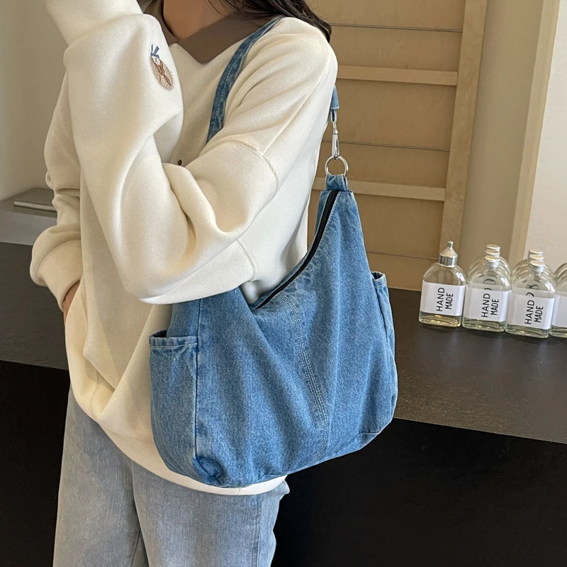 Women's minimalist and fashionable casual denim shoulder bag, zippered shopping bag, crossbody women's bag